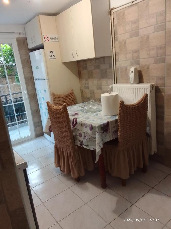 Apartamento Antonia Family House Near Airport Pórto Ráfti Exterior foto